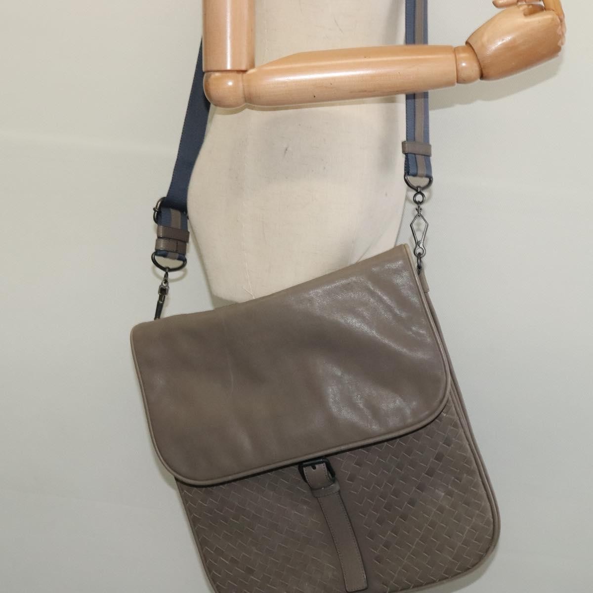 Bottega Veneta Vintage Flap Shoulder Bag Intrecciato Leather Gray Leather Shoulder Bag Bag (Pre-Owned)