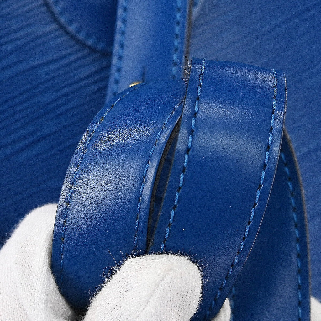 Louis Vuitton Cluny Shoulder Bag Epi Leather Blue Leather Shoulder Bag Bag (Pre-Owned)
