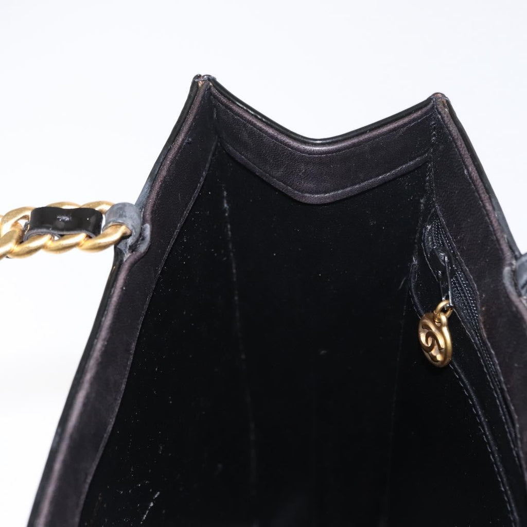 Chanel Chocolate Bar Tote Leather Black Patent_Leather Handbag (Pre-Owned)