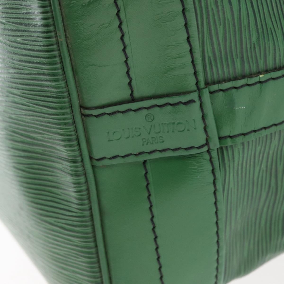 Louis Vuitton Noe Handbag Epi Leather Green Leather Shoulder Bag Bag (Pre-Owned)