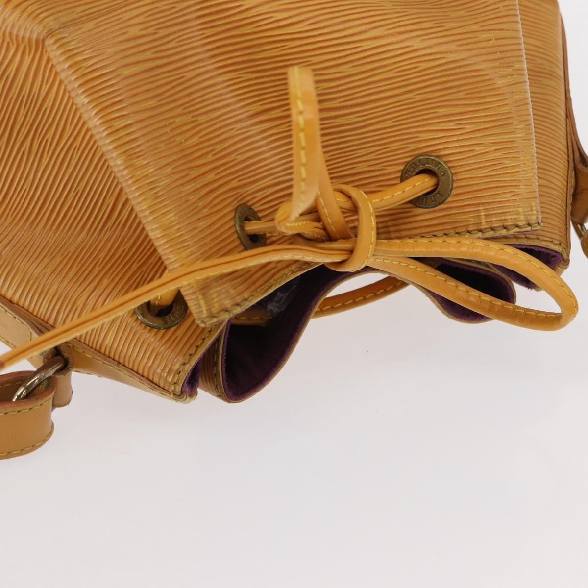 Louis Vuitton Petit Noe Handbag Epi Leather Yellow Leather Shoulder Bag Bag (Pre-Owned)