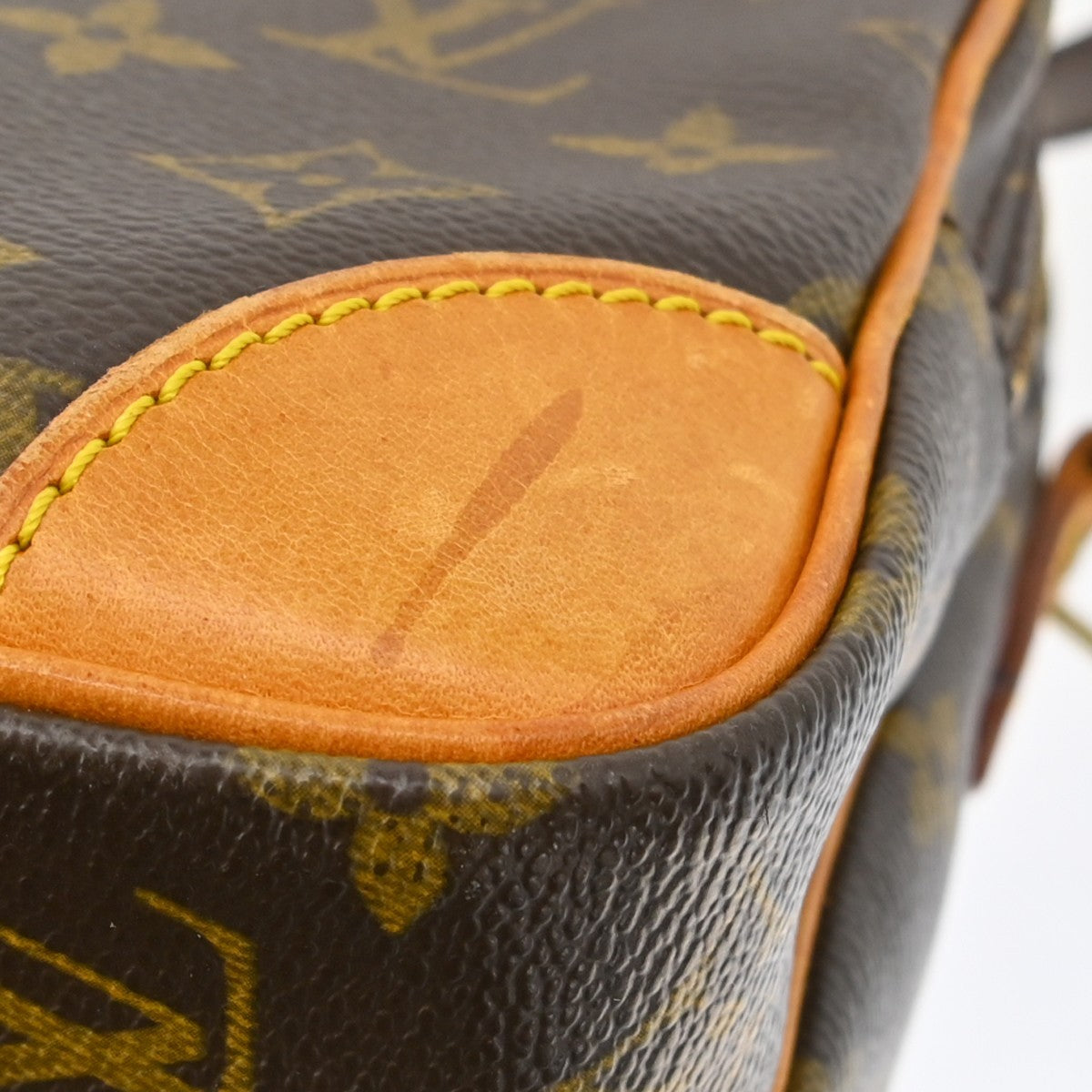 Louis Vuitton Amazone Bag Monogram Canvas Brown Canvas Shoulder Bag Bag (Pre-Owned)