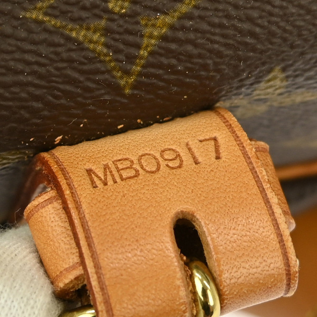 Louis Vuitton Saumur Handbag Monogram Canvas Brown Canvas Shoulder Bag Bag (Pre-Owned)