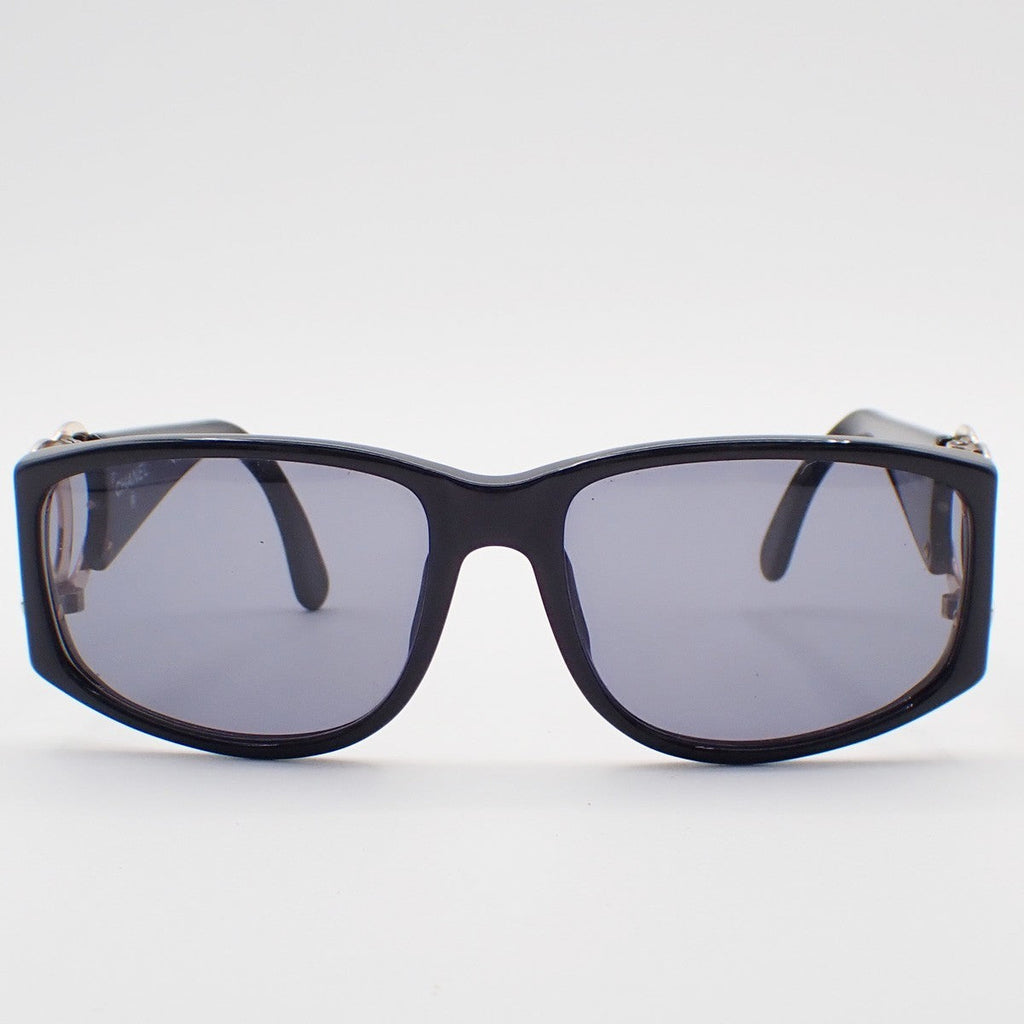 Chanel Logo Cc Sunglasses Plastic Black Plastic Sunglasse Accessory (Pre-Owned)