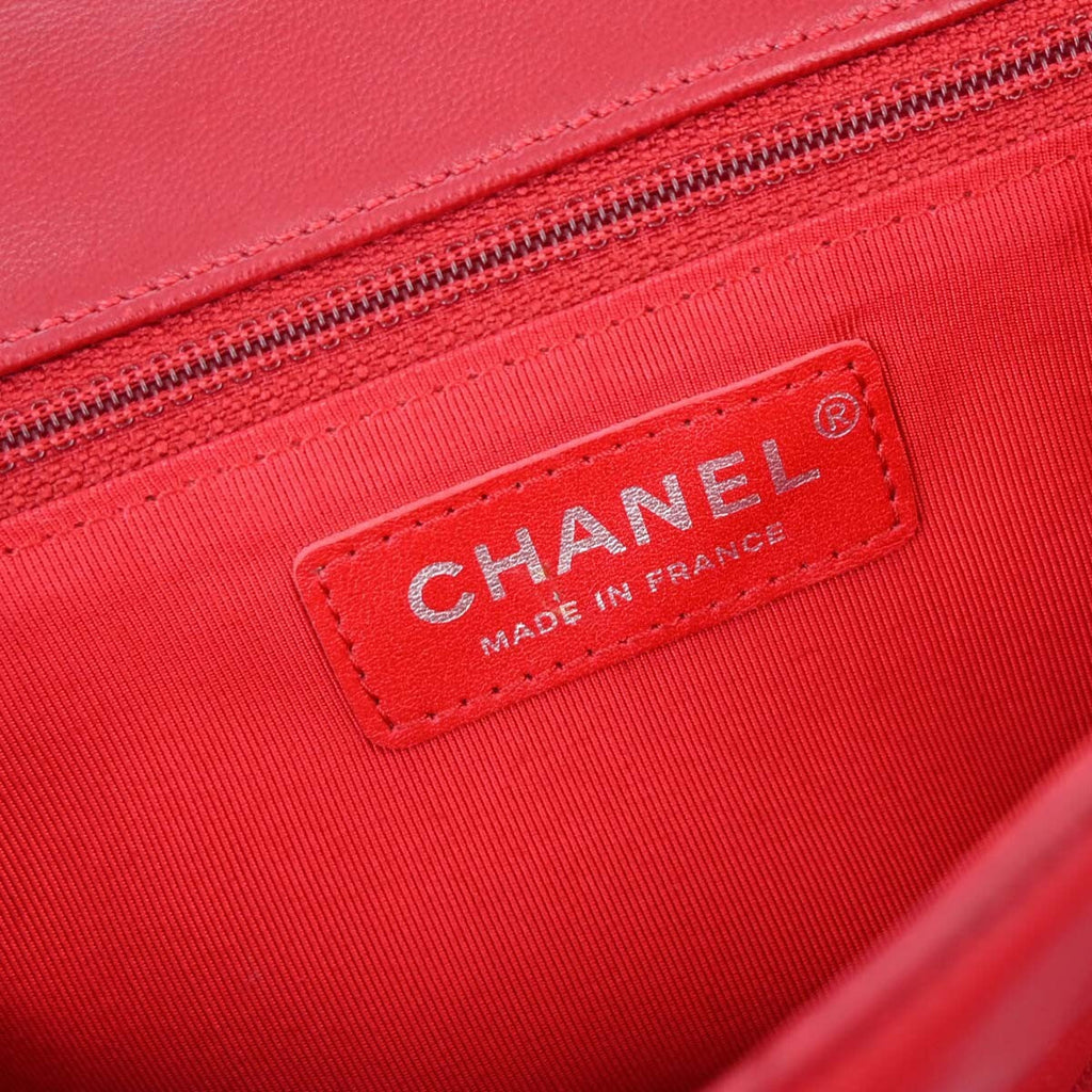 Chanel Hula Hoop Bag Quilted Lambskin Red Lamb Handbag (Pre-Owned)