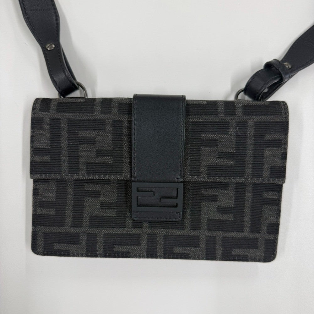 Fendi Baguette Convertible Belt Bag Zucca Canvas Black Canvas Shoulder Bag Bag (Pre-Owned)