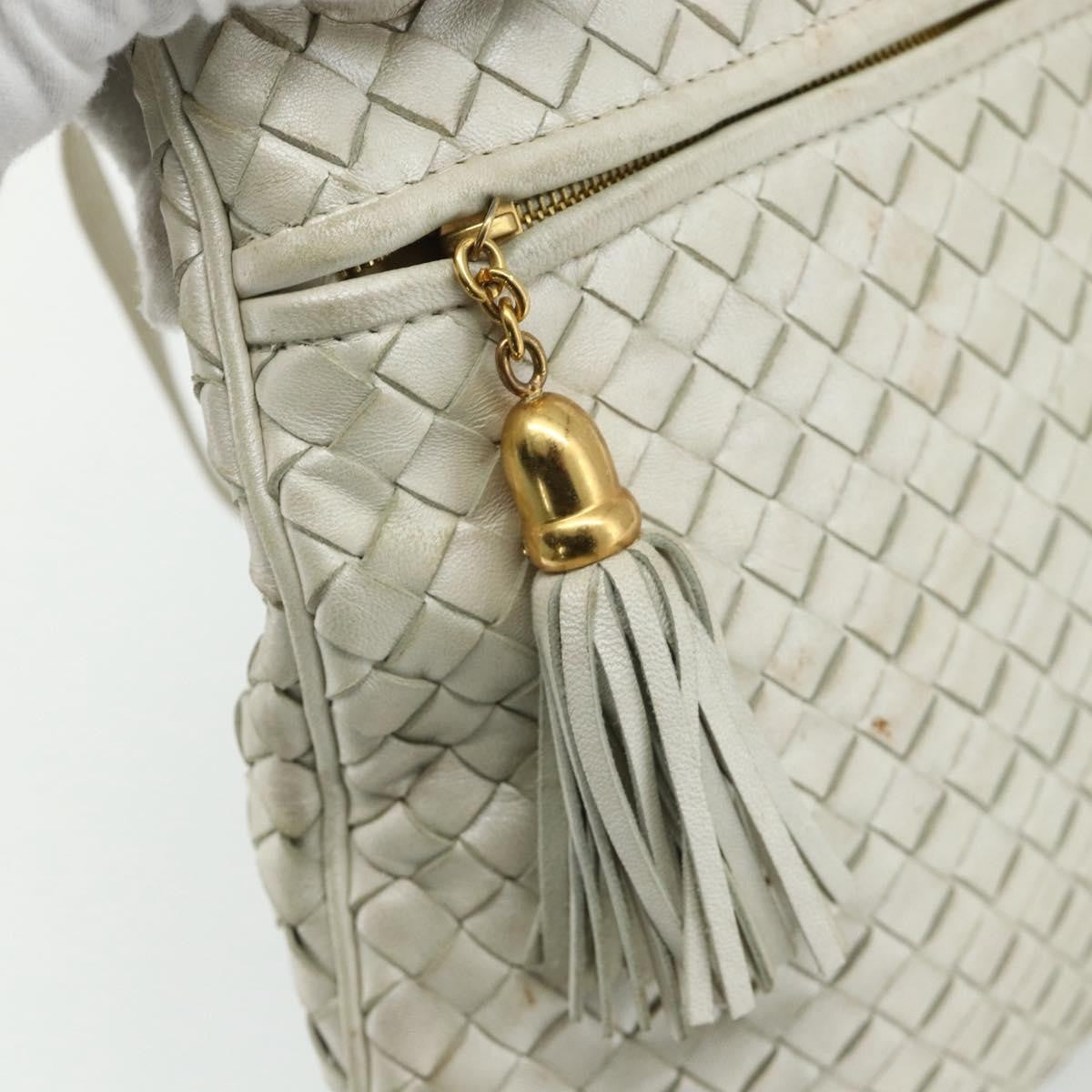 Bottega Veneta Intrecciato Shoulder Bag Leather White Leather Shoulder Bag Bag (Pre-Owned)