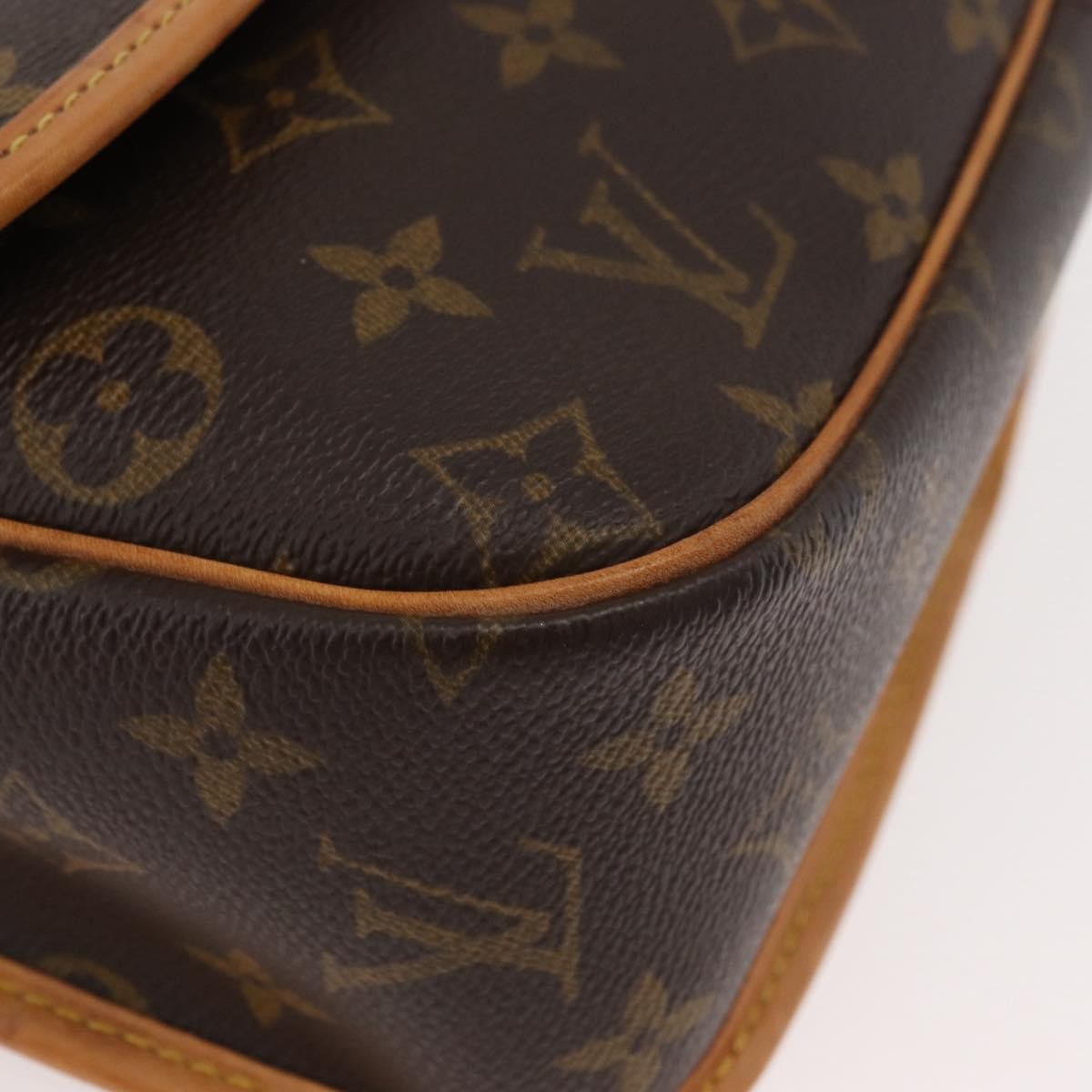 Louis Vuitton Sologne Handbag Monogram Canvas Brown Canvas Shoulder Bag Bag (Pre-Owned)