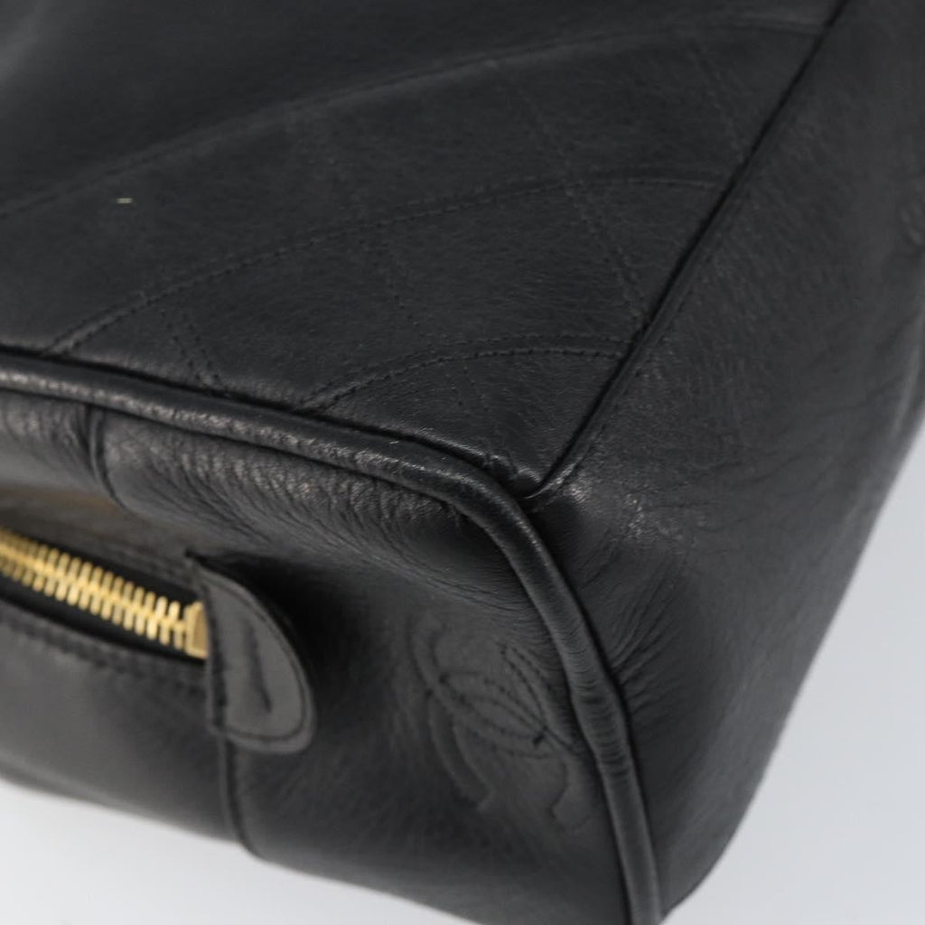 Chanel Vintage Toiletry Pouch Leather Black Leather Clutche & Pouche Bag (Pre-Owned)