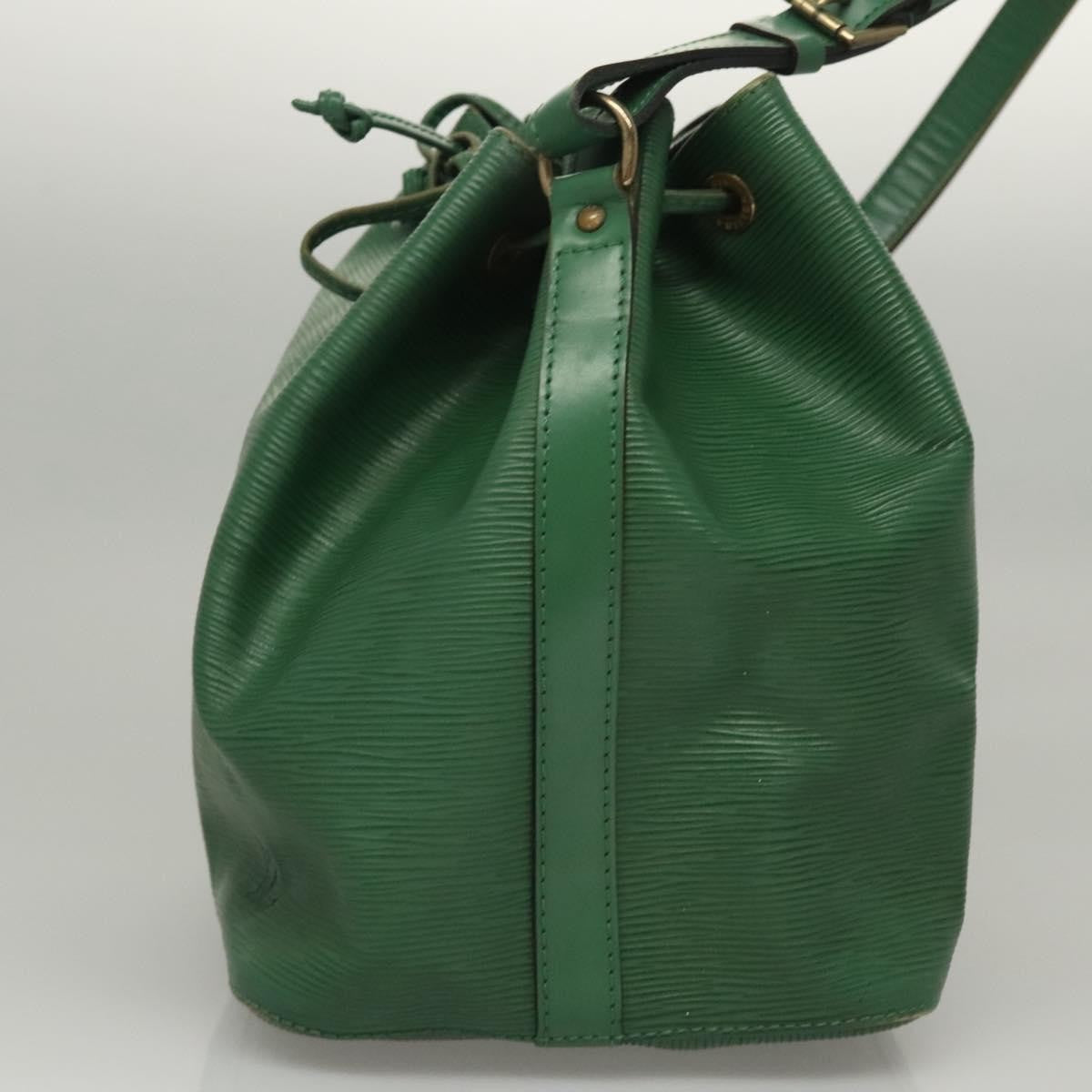 Louis Vuitton Petit Noe Handbag Epi Leather Green Leather Shoulder Bag Bag (Pre-Owned)