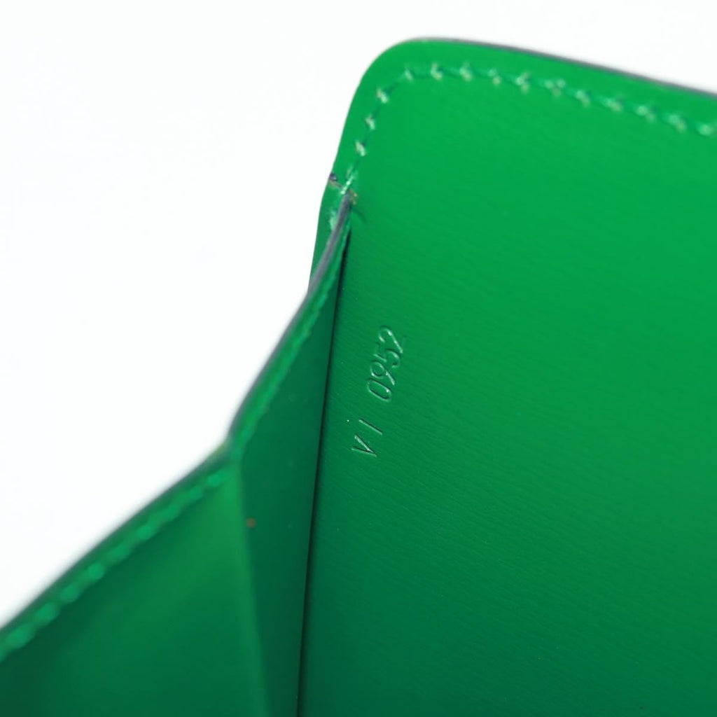 Louis Vuitton Capucines Shoulder Bag Epi Leather Green Leather Shoulder Bag Bag (Pre-Owned)