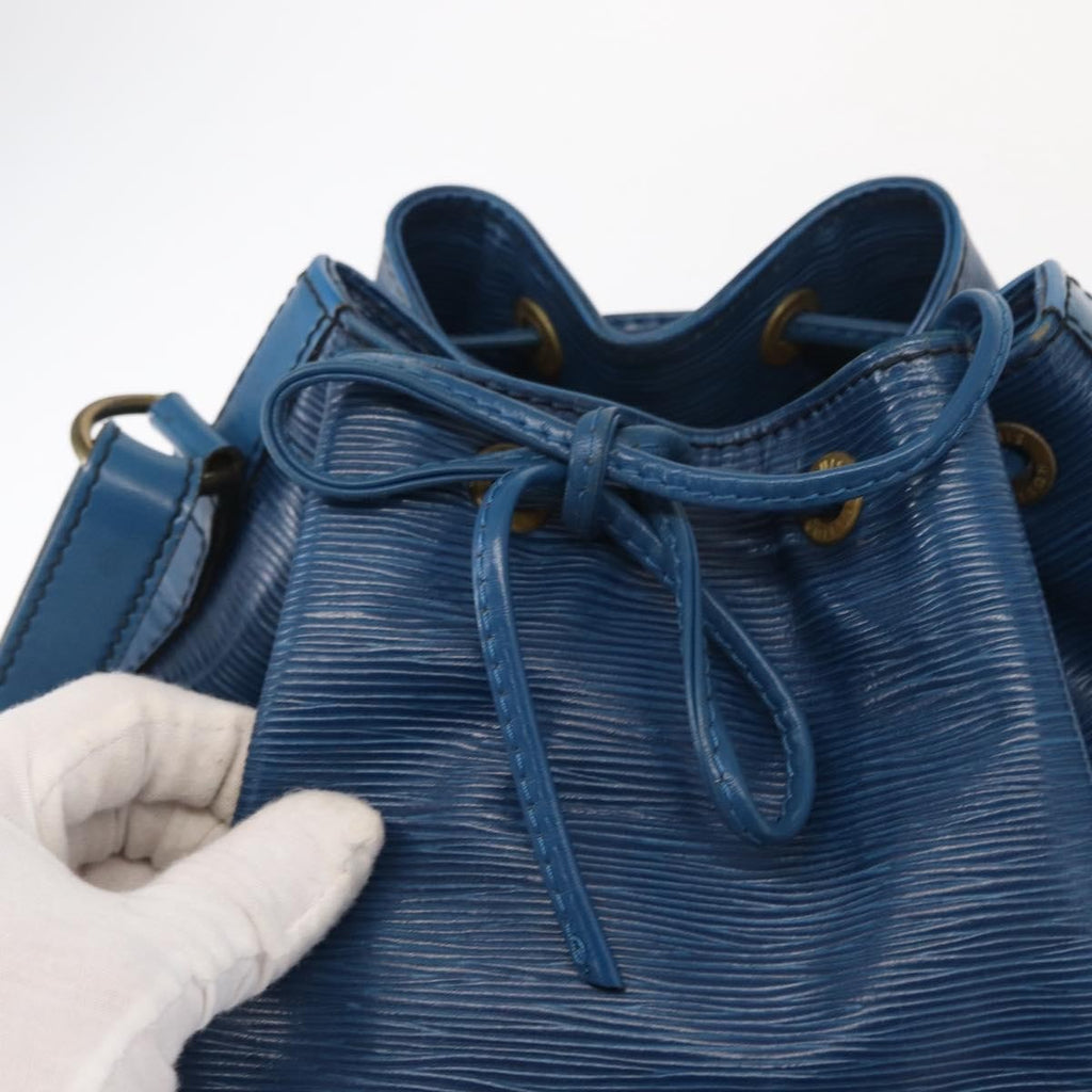 Louis Vuitton Noe Handbag Epi Leather Blue Leather Shoulder Bag Bag (Pre-Owned)
