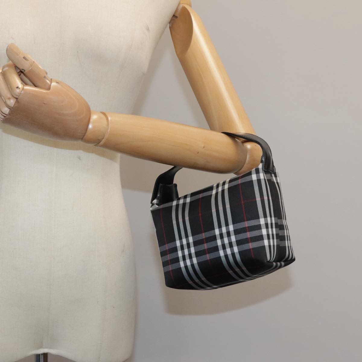 Burberry Nova Check Handbag Nylon Black Nylon Handbag (Pre-Owned)