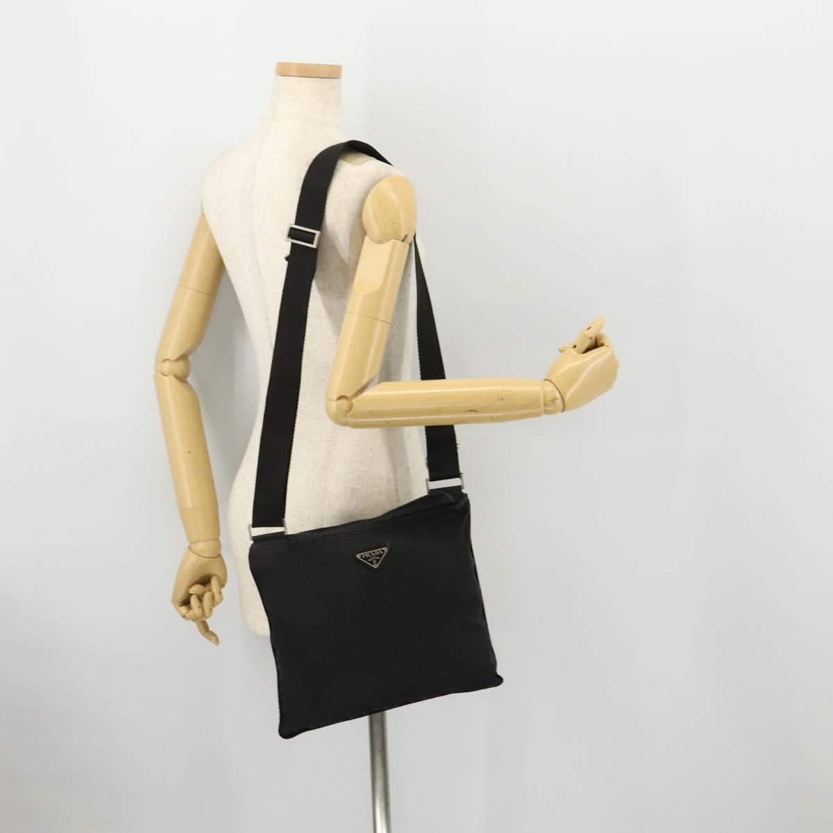 Prada Flat Messenger Bag Tessuto Black Nylon Shoulder Bag Bag (Pre-Owned)