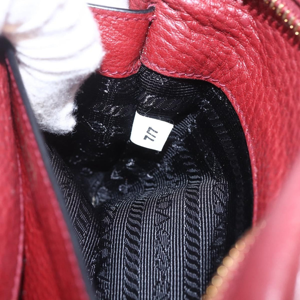 Prada Dual Strap Crossbody Bag Vitello Daino Burgundy Leather Shoulder Bag Bag (Pre-Owned)