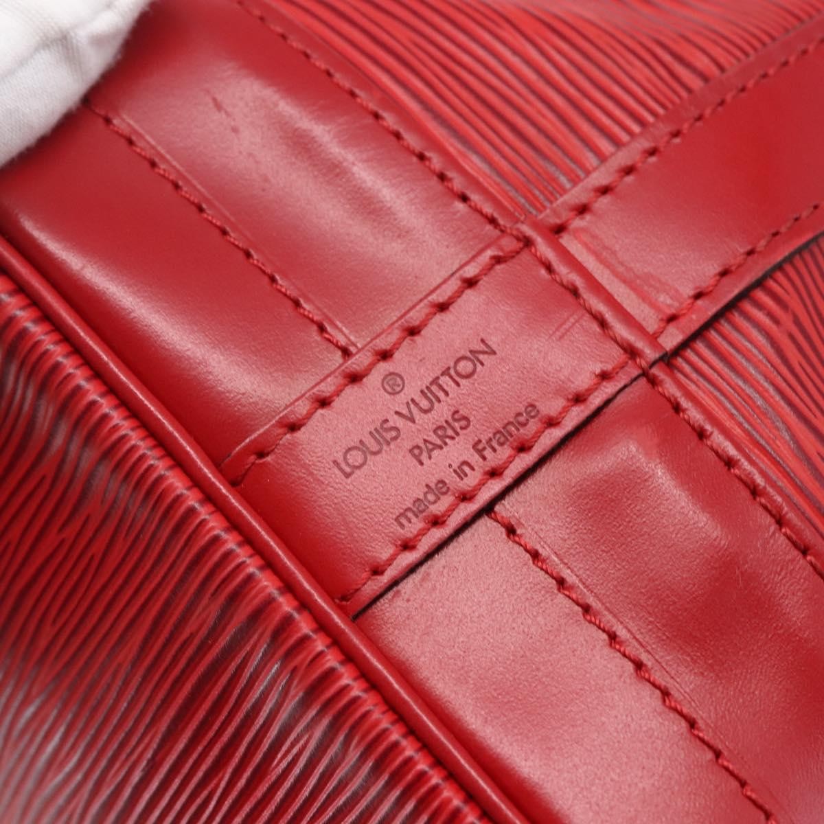 Louis Vuitton Noe Handbag Epi Leather Red Leather Bag (Pre-Owned)