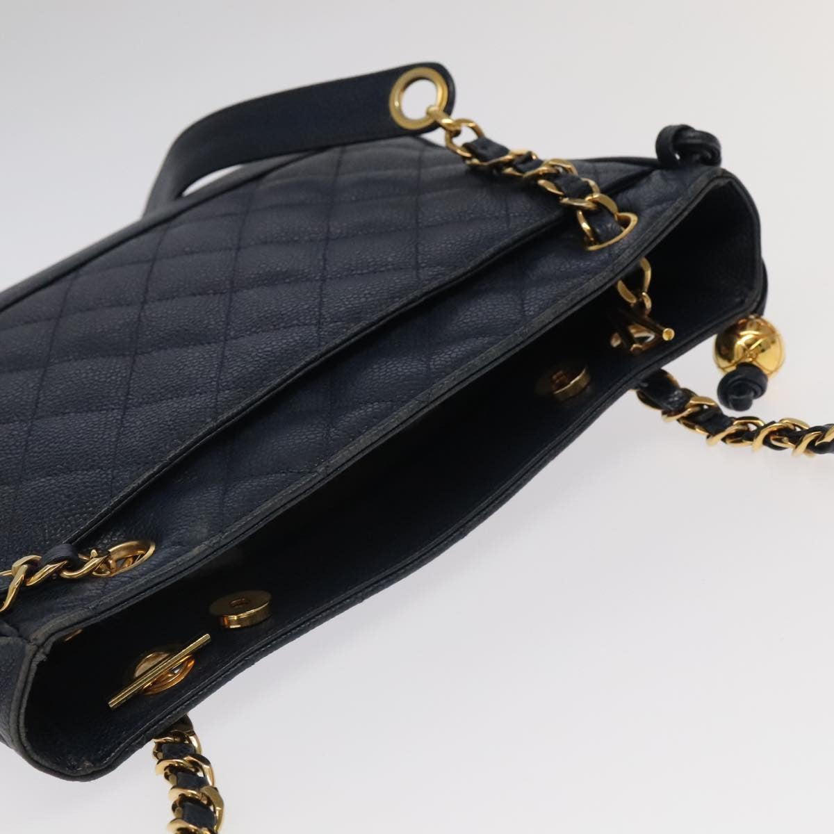 Chanel Vintage Shoulder Bag Leather Navy Leather Shoulder Bag Bag (Pre-Owned)