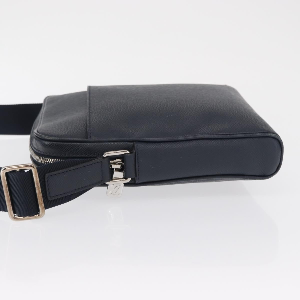 Louis Vuitton Alex Messenger Bag Taiga Leather Navy Leather Shoulder Bag Bag (Pre-Owned)