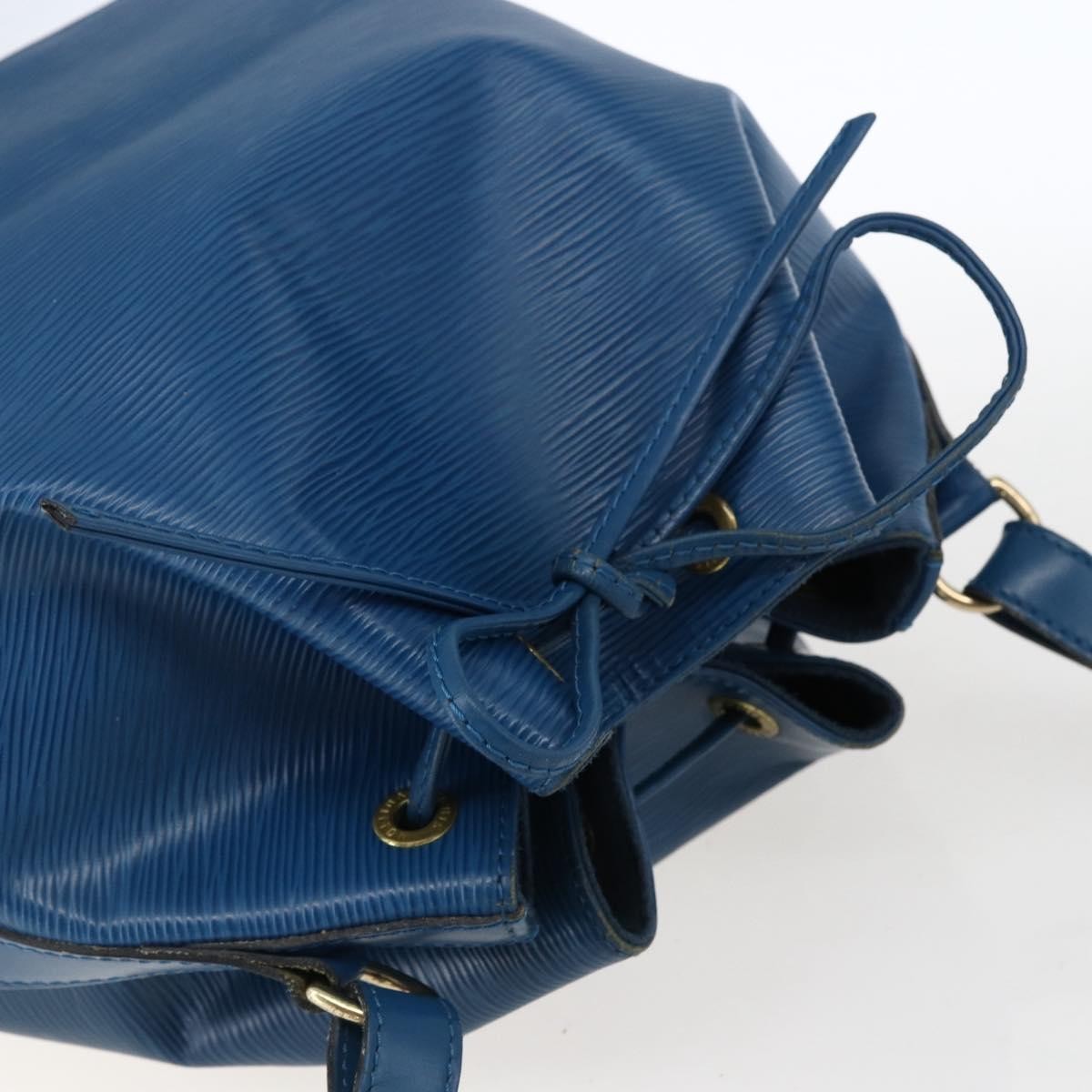 Louis Vuitton Noe Handbag Epi Leather Blue Leather Shoulder Bag Bag (Pre-Owned)