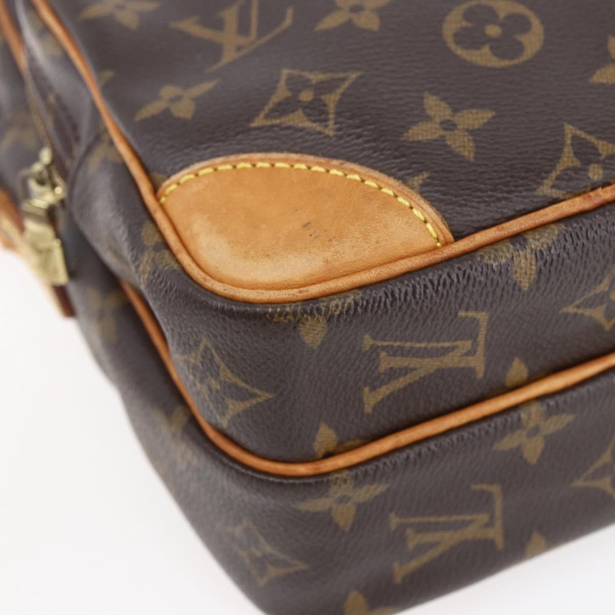 Louis Vuitton Amazone Bag Monogram Canvas Brown Canvas Shoulder Bag Bag (Pre-Owned)