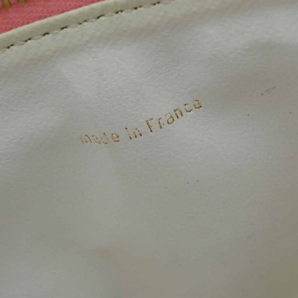 Chanel Vintage Timeless Cosmetic Case Caviar Pink Leather Handbag (Pre-Owned)