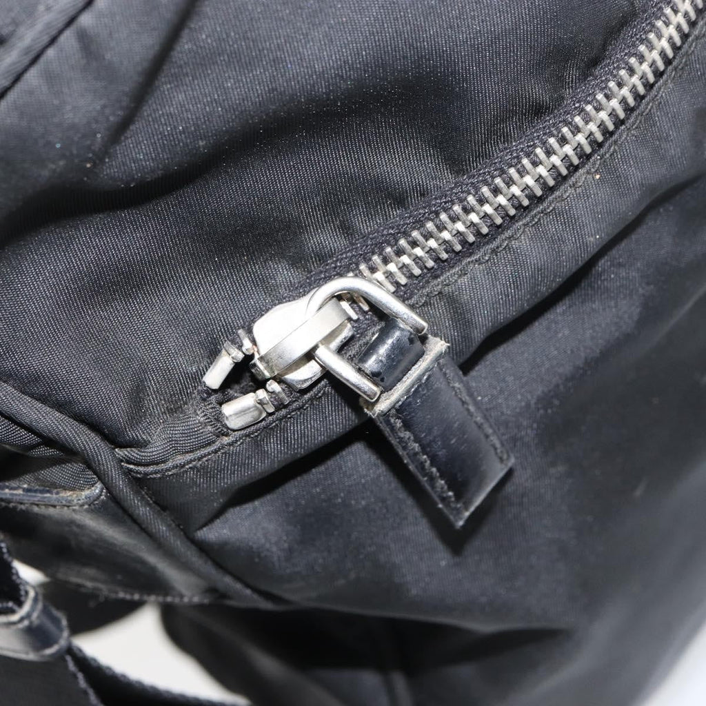 Prada Front Pocket Zip Messenger Bag Tessuto With Saffiano Leather Black Nylon Shoulder Bag Bag (Pre-Owned)