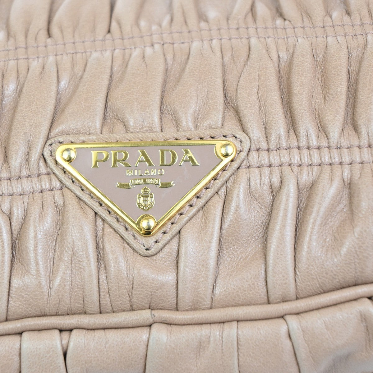 Prada Turnlock Shoulder Bag Nappa Gaufre Beige Leather Shoulder Bag Bag (Pre-Owned)