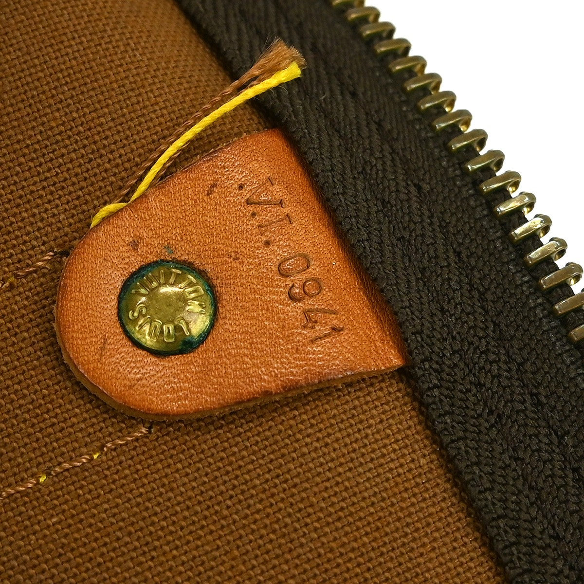 Louis Vuitton Keepall Bag Monogram Canvas Brown Canvas Travel Bag Bag (Pre-Owned)
