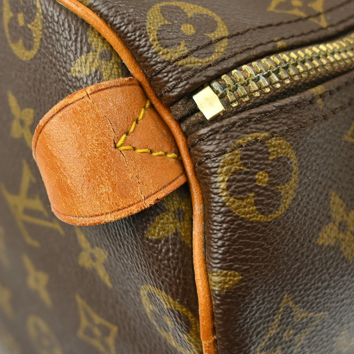 Louis Vuitton Keepall Bag Monogram Canvas Brown Canvas Travel Bag Bag (Pre-Owned)