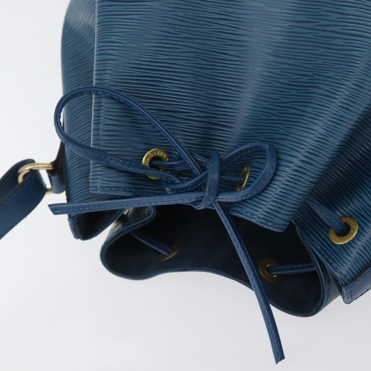 Louis Vuitton Petit Noe Handbag Epi Leather Blue Leather Shoulder Bag Bag (Pre-Owned)