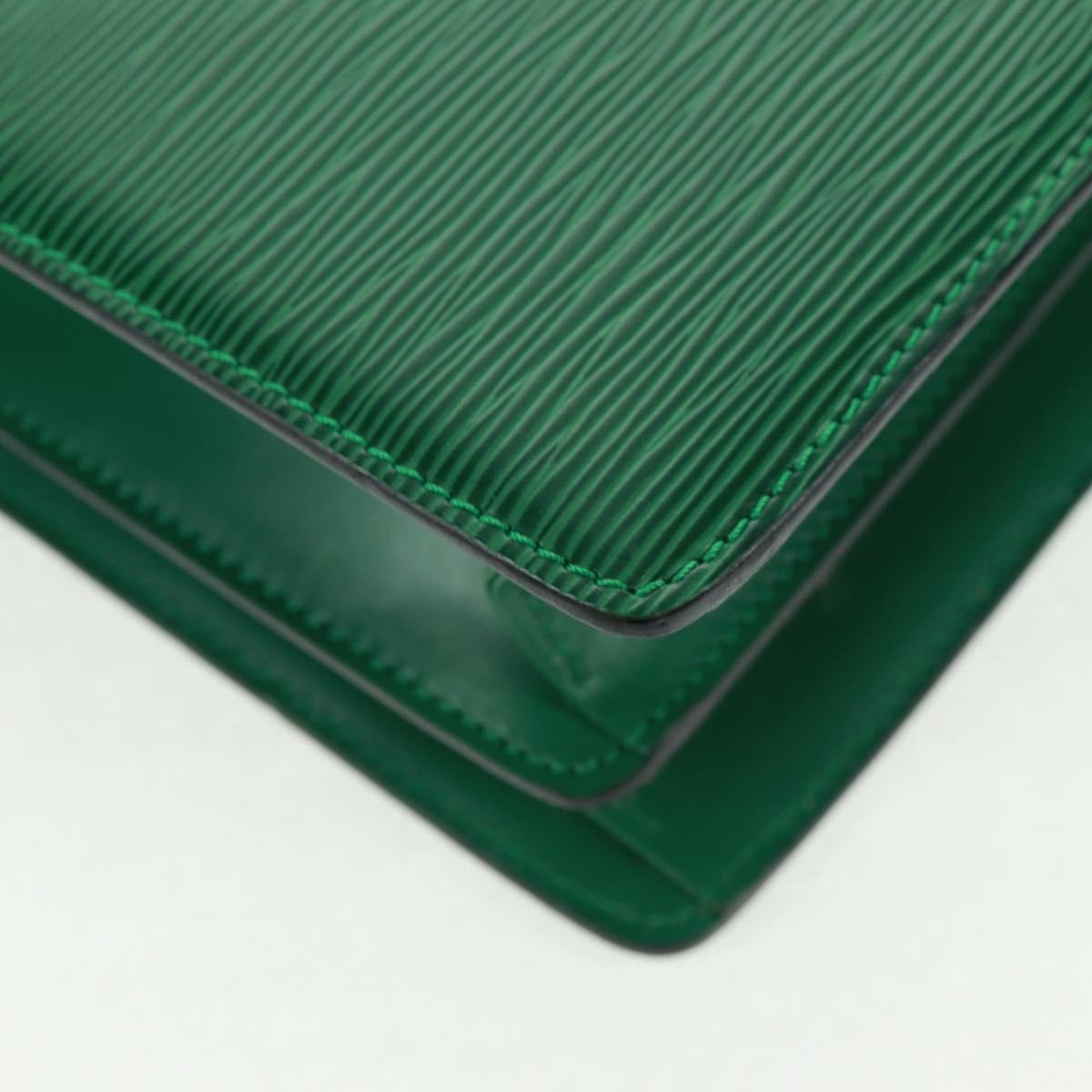 Louis Vuitton Capucines Shoulder Bag Epi Leather Green Leather Shoulder Bag Bag (Pre-Owned)