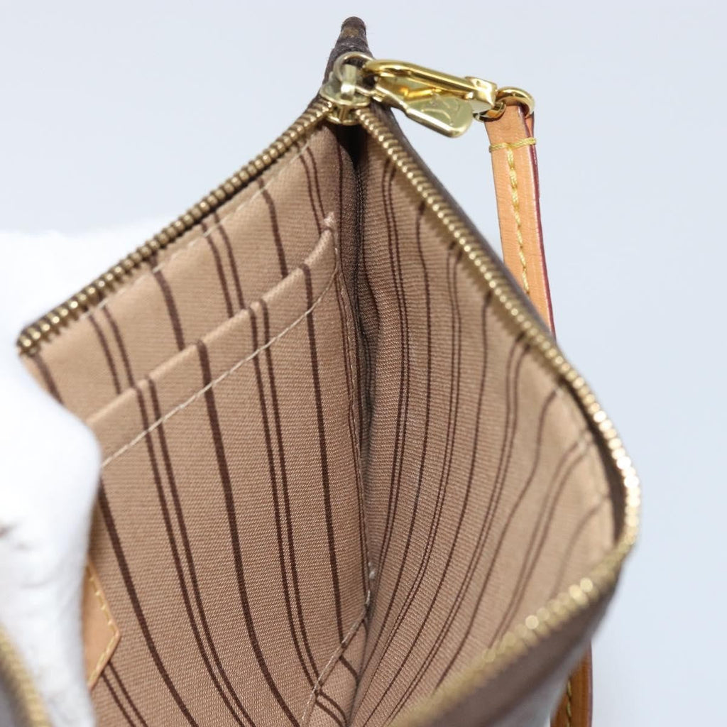 Louis Vuitton Neverfull Pochette Monogram Canvas Brown Canvas Clutche & Pouche Bag (Pre-Owned)