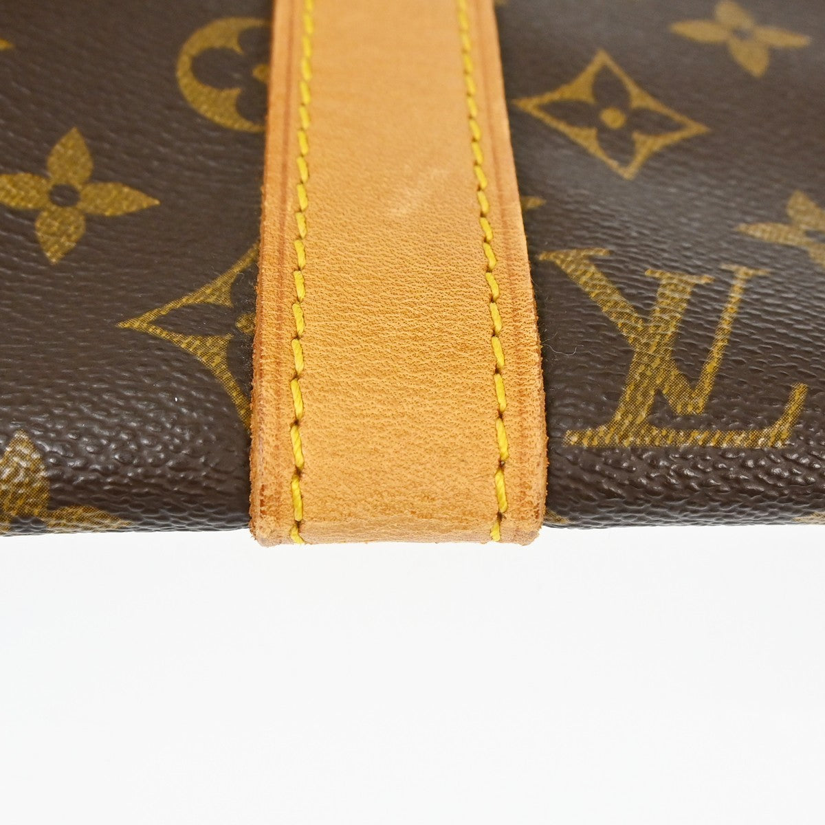 Louis Vuitton Keepall Bag Monogram Canvas Brown Canvas Travel Bag Bag (Pre-Owned)
