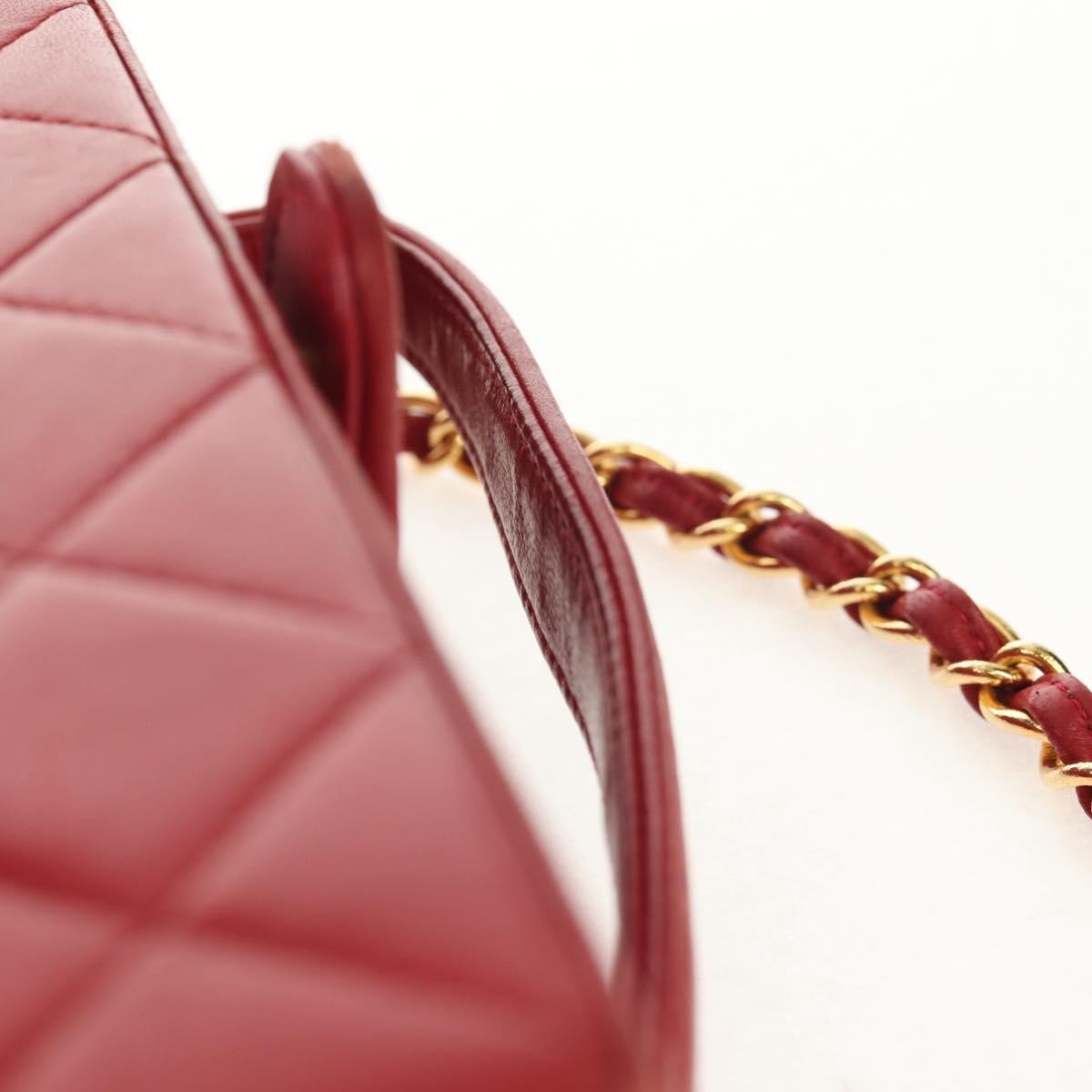 Chanel Matelasse Chain Shoulder Bag Leather Red Leather Shoulder Bag Bag (Pre-Owned)