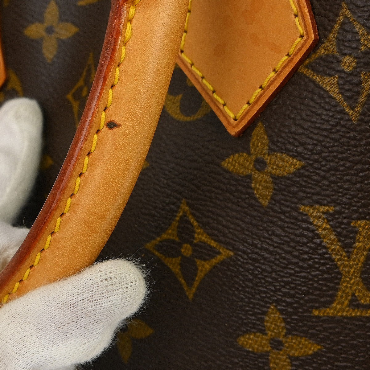 Louis Vuitton Alma Handbag Monogram Canvas Brown Canvas Handbag (Pre-Owned)