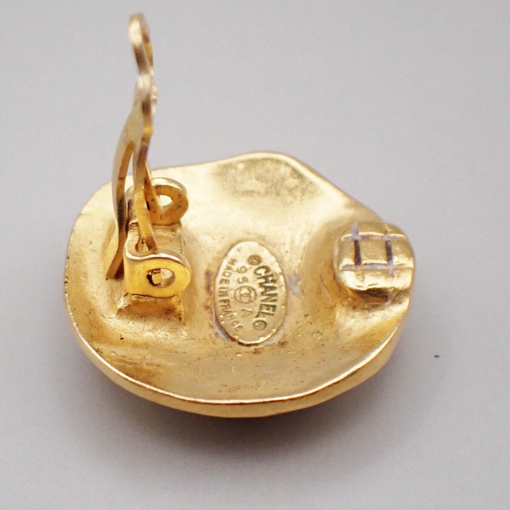 Chanel Vintage Cc Round Clip-On Earrings Metal Gold Gold_Plated Earrings Jewelry (Pre-Owned)