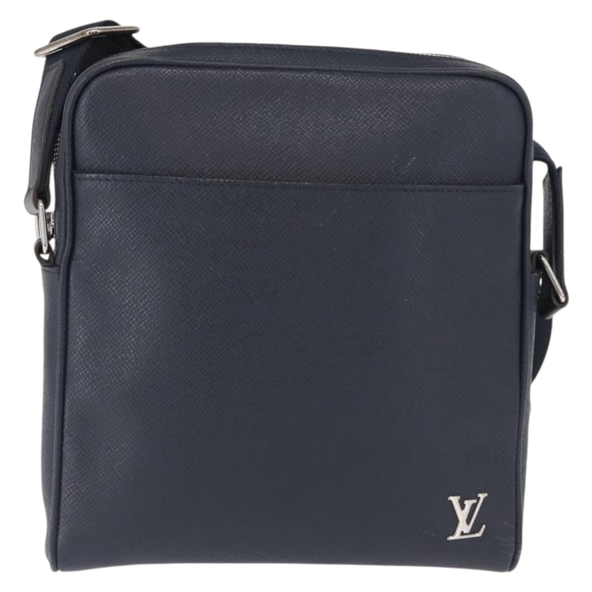 Louis Vuitton Alex Messenger Bag Taiga Leather Navy Leather Shoulder Bag Bag (Pre-Owned)