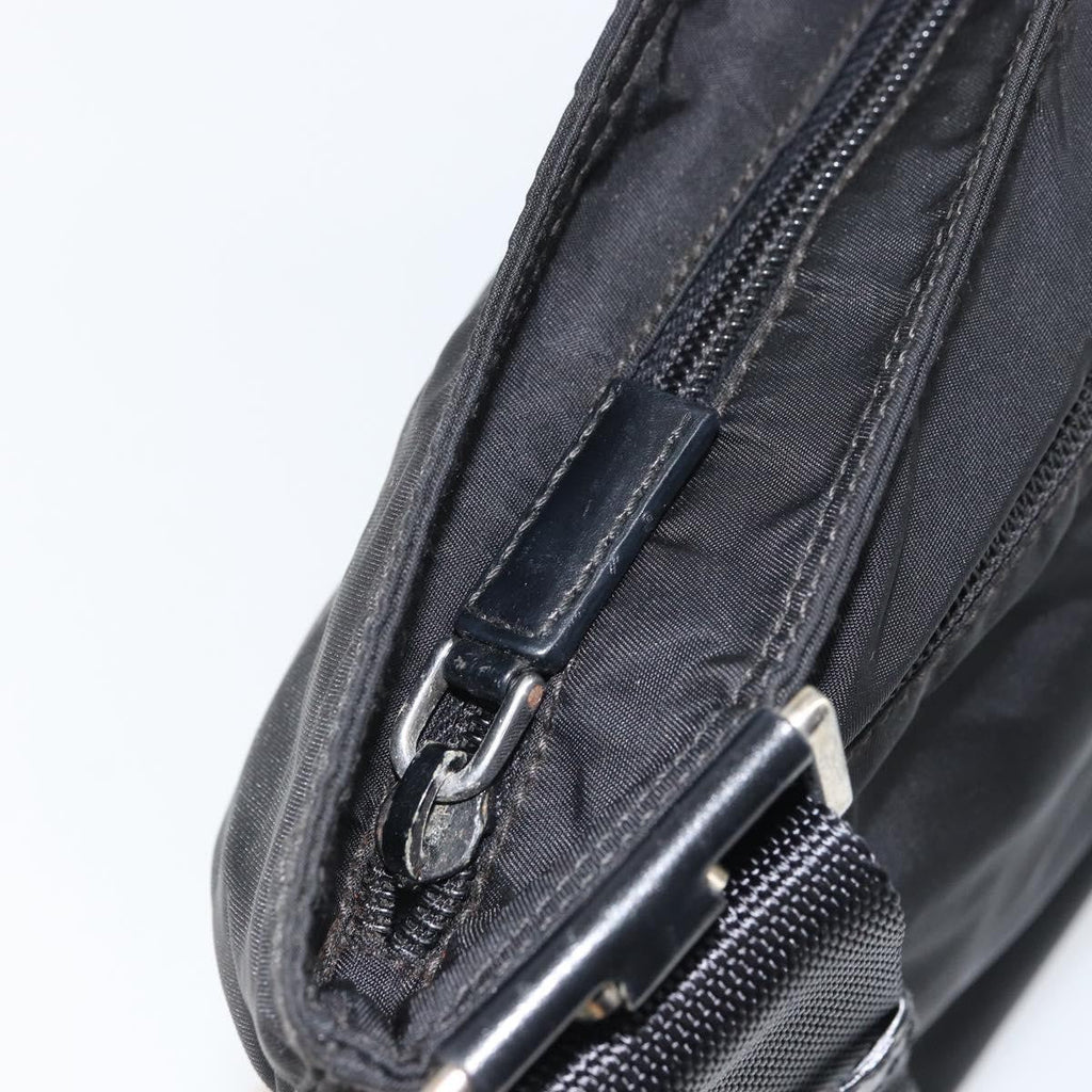 Prada Front Pocket Messenger Bag Tessuto Black Nylon Shoulder Bag Bag (Pre-Owned)
