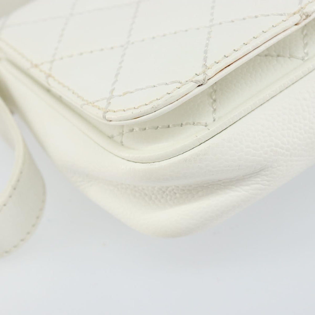 Chanel Vintage Timeless Cc Adjustable Shoulder Bag Quilted Calfskin White Leather Shoulder Bag Bag (Pre-Owned)