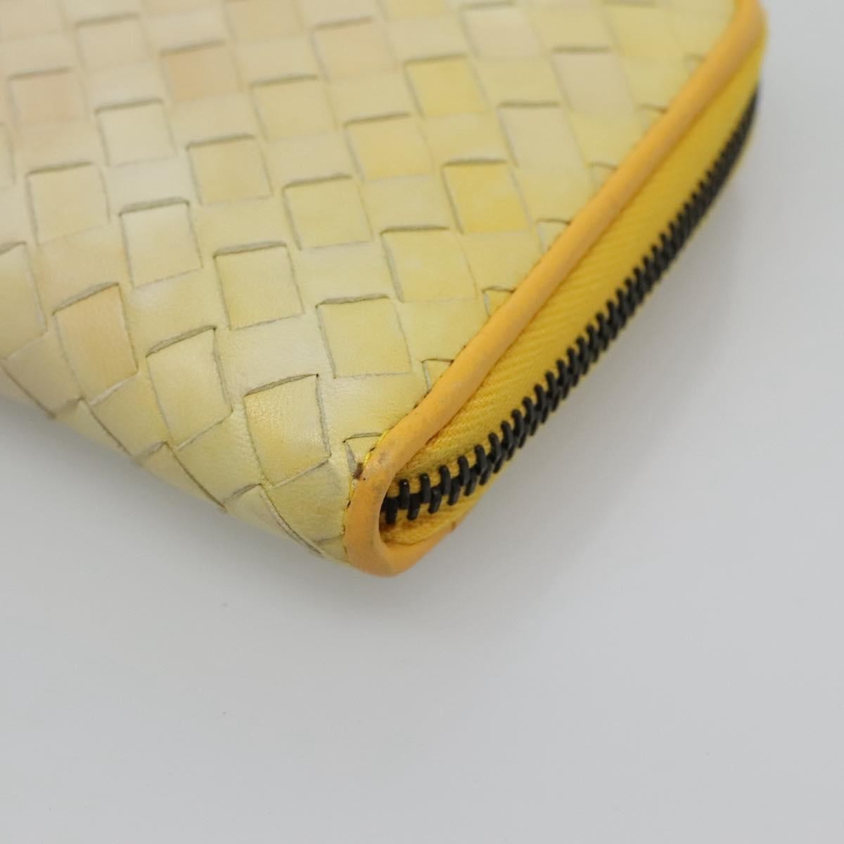 Bottega Veneta Intrecciato Long Zip  Wallet Leather Beige Leather Wallets Accessory (Pre-Owned)