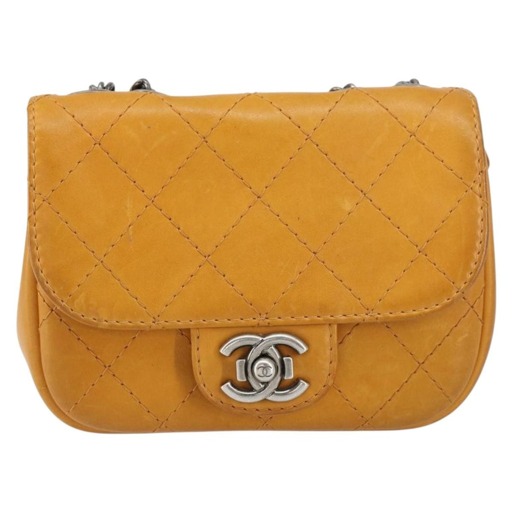 Chanel Chain Flap Bag Quilted Leather Orange Leather Shoulder Bag Bag (Pre-Owned)
