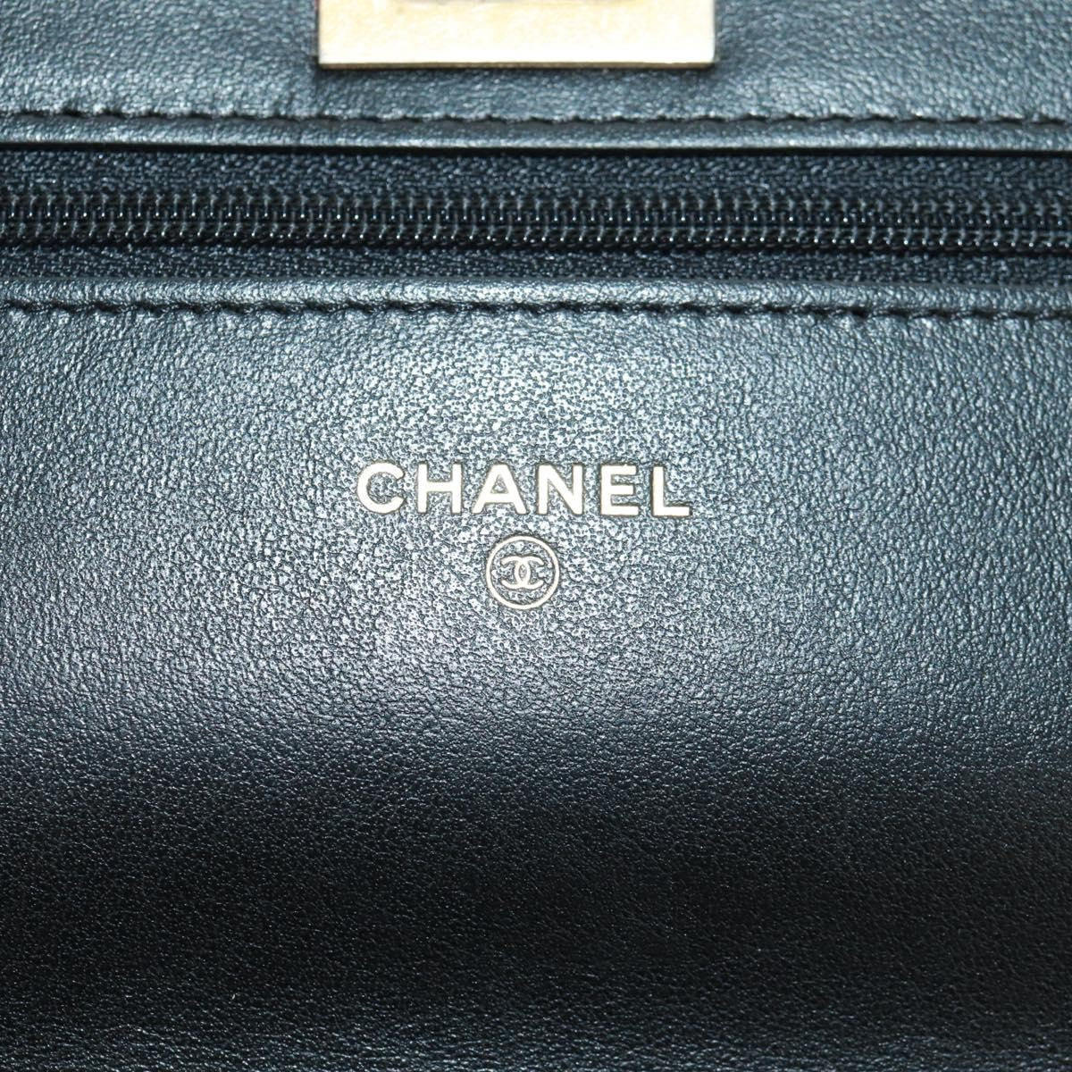 Chanel Lucky Charms Reissue 2.55 Flap Bag Leather Black Leather Shoulder Bag Bag (Pre-Owned)