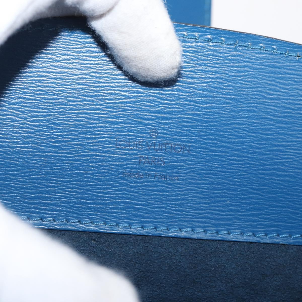 Louis Vuitton Cluny Shoulder Bag Epi Leather Blue Leather Shoulder Bag Bag (Pre-Owned)