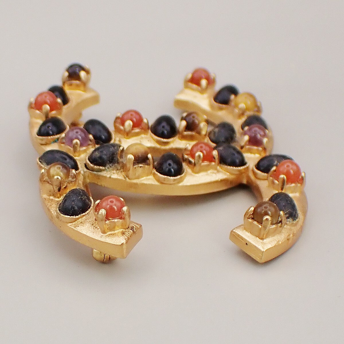 Chanel Cc Logo Brooch Crystal Embellished Metal Gold Gold_Plated Brooch Jewelry (Pre-Owned)