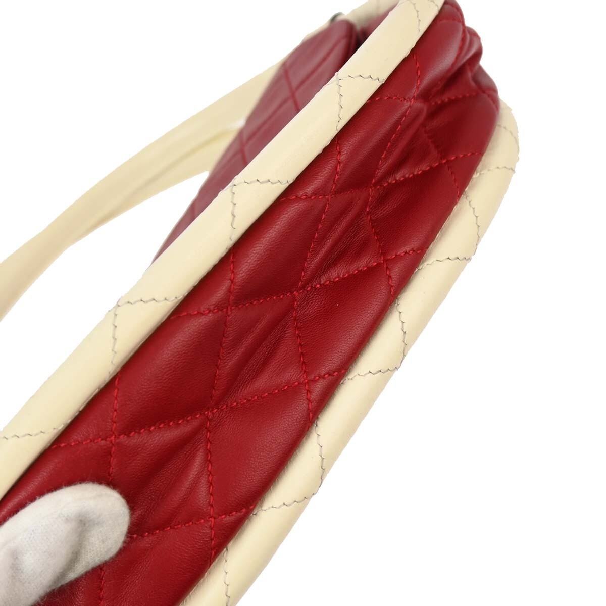 Chanel Hula Hoop Bag Quilted Lambskin Red Lamb Handbag (Pre-Owned)