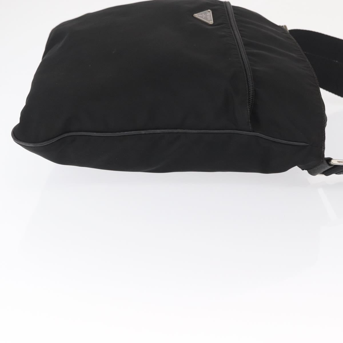Prada Front Pocket Messenger Bag Tessuto Black Nylon Shoulder Bag Bag (Pre-Owned)