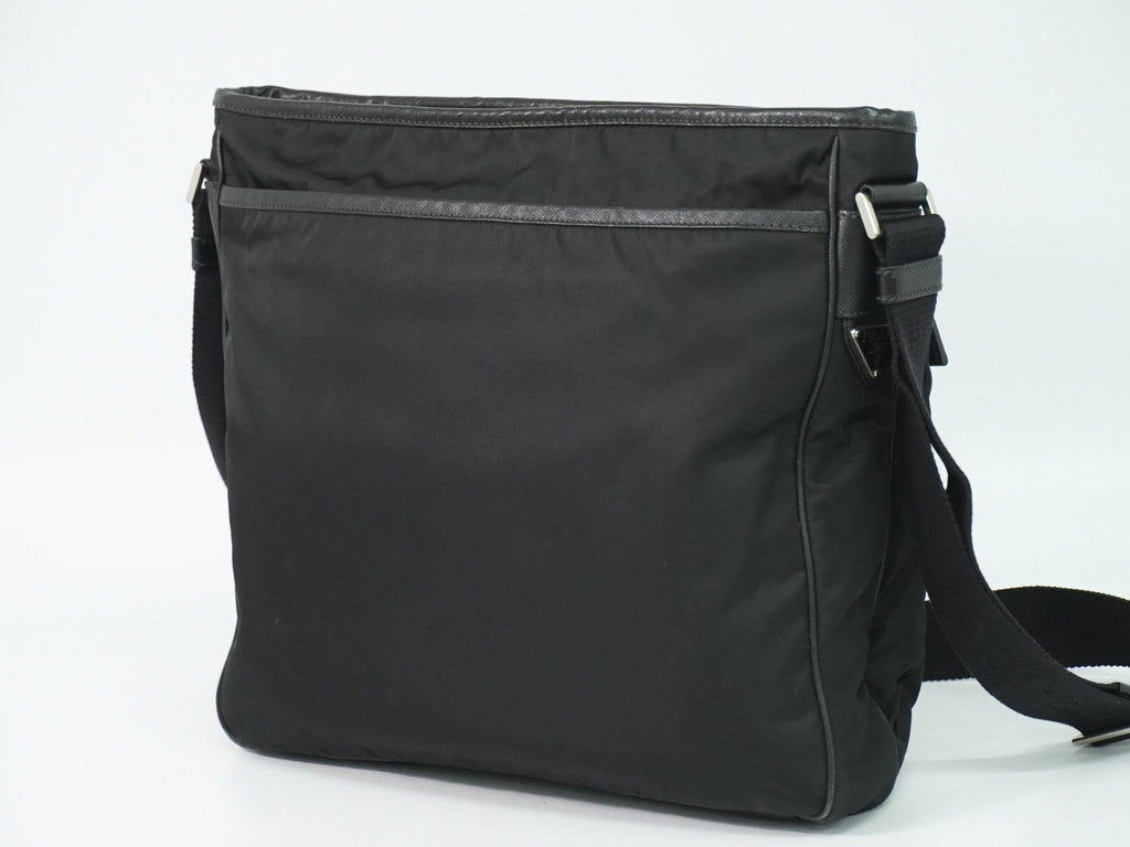 Prada Double Pocket Zip Messenger Tessuto Black Nylon Shoulder Bag Bag (Pre-Owned)