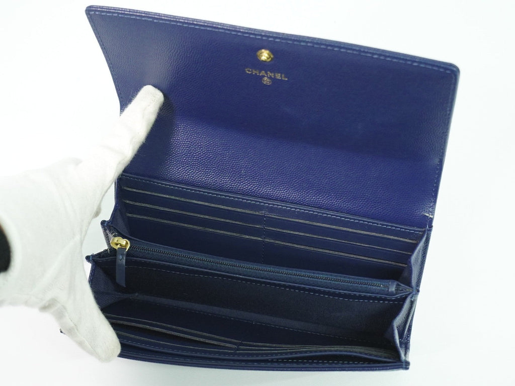 Chanel Deauville Flap Wallet Caviar Navy Leather Wallets Accessory (Pre-Owned)