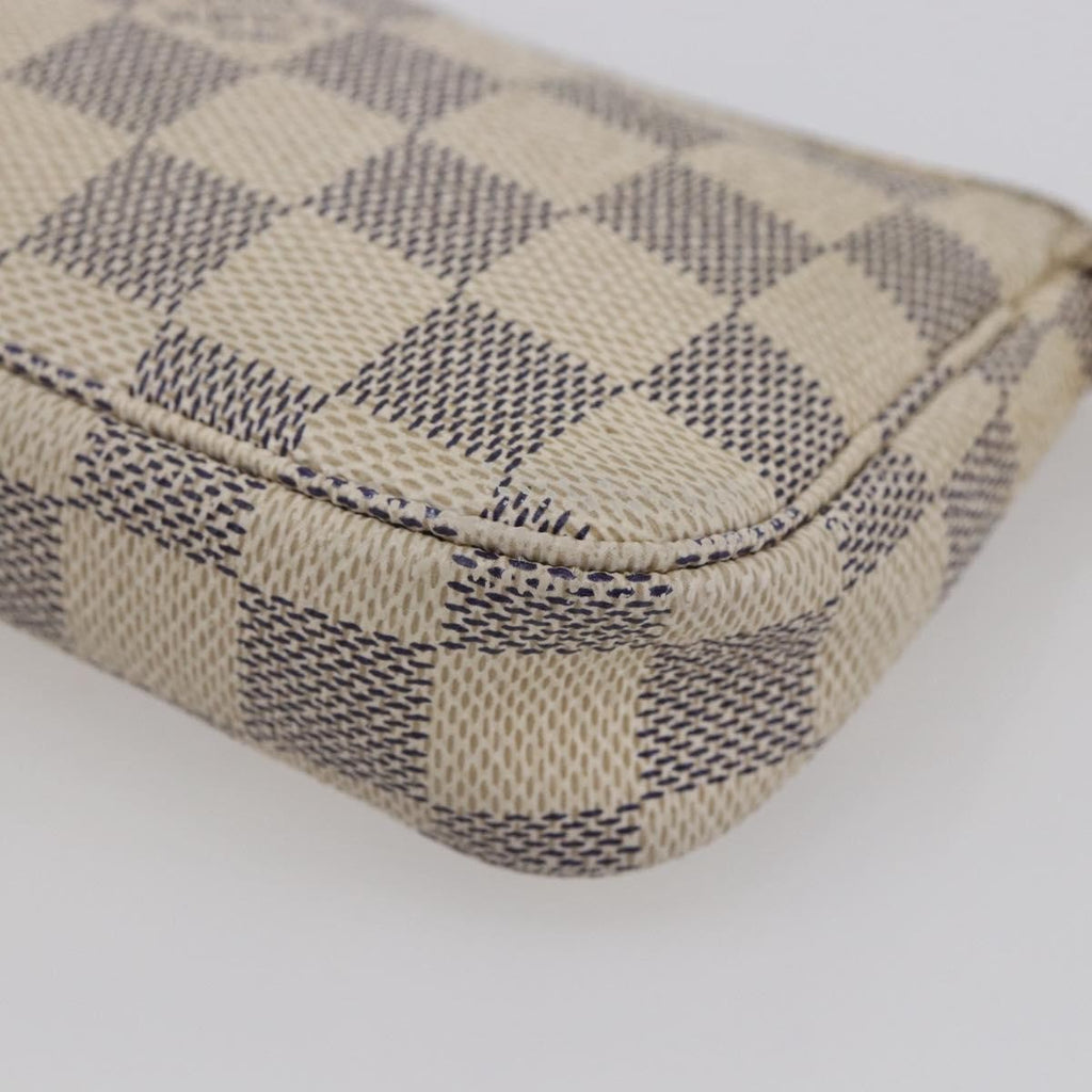 Louis Vuitton Pochette Accessoires Damier White Canvas Bag (Pre-Owned)