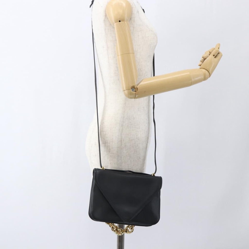 Bottega Veneta Mount Shoulder Bag Leather Black Leather Shoulder Bag Bag (Pre-Owned)